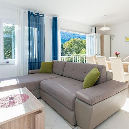 Apartment Mimoza 6, Baska, Krk Экстерьер фото