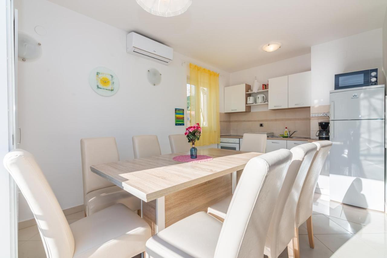 Apartment Mimoza 6, Baska, Krk Экстерьер фото