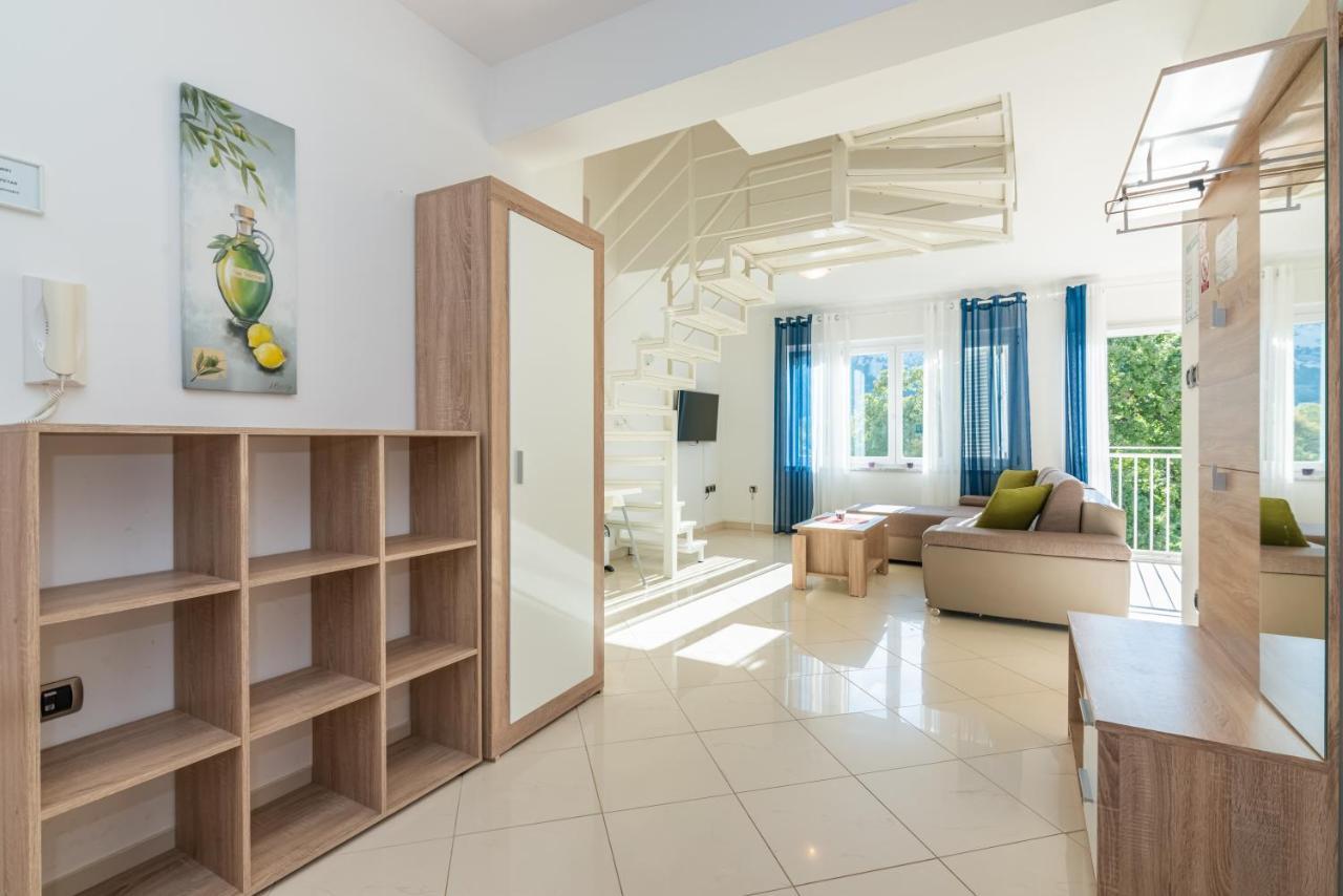 Apartment Mimoza 6, Baska, Krk Экстерьер фото