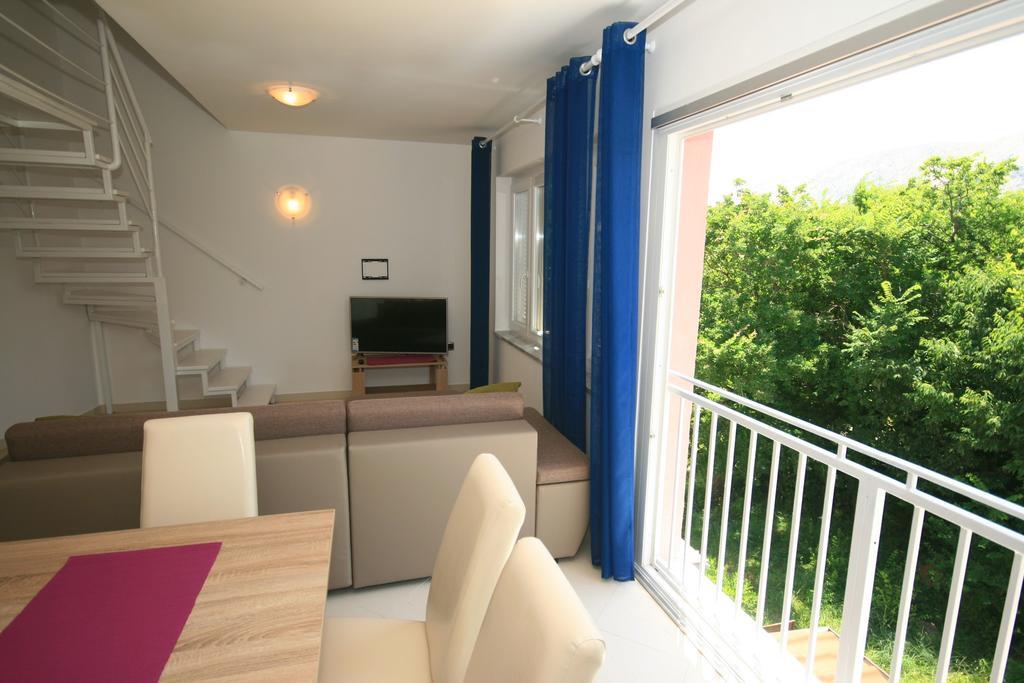 Apartment Mimoza 6, Baska, Krk Экстерьер фото